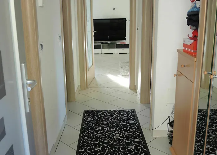 דירה Heart Of Al סטרוניאן